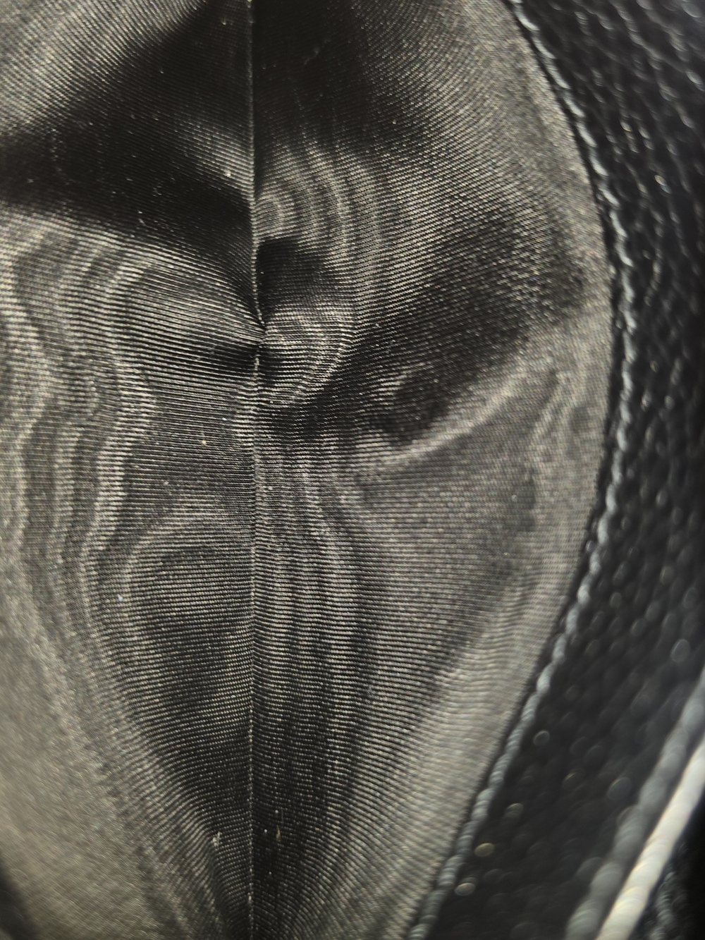 Gucci Black Leather Continental Wallet - Signature Interlocking G - Picture 3 of 10